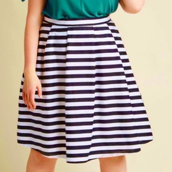 Modcloth Dresses & Skirts - ModCloth Blue White Striped Pleated A line Skirt